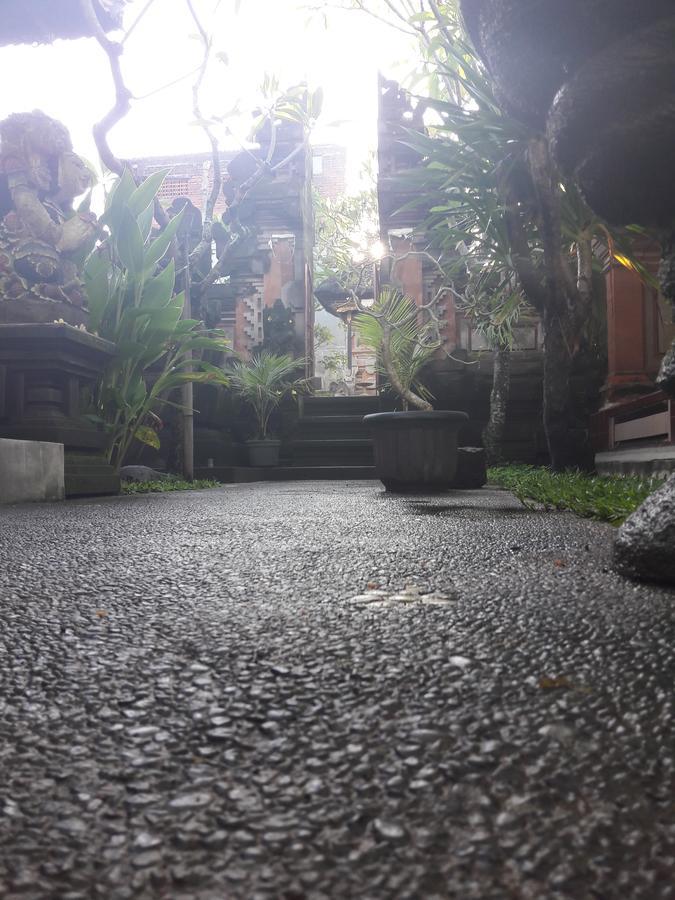 Undis Homestay Ubud Esterno foto